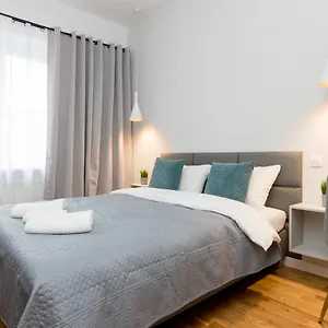 https://jerozolimskie-central-view-apartment.warsawhotelspoland.com